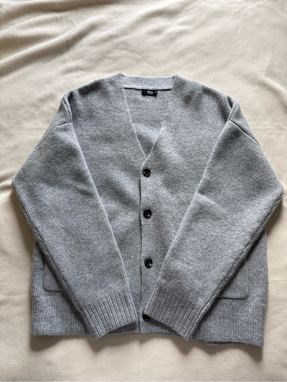 Ardenes Men's Gray V-Neck Button Cardigan